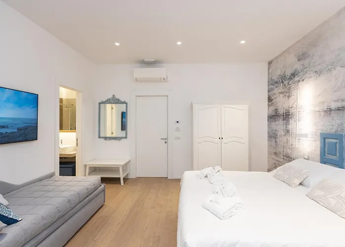 Ariosto's Luxury Rom