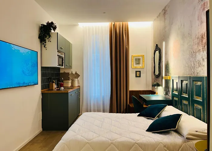 Ariosto's Luxury