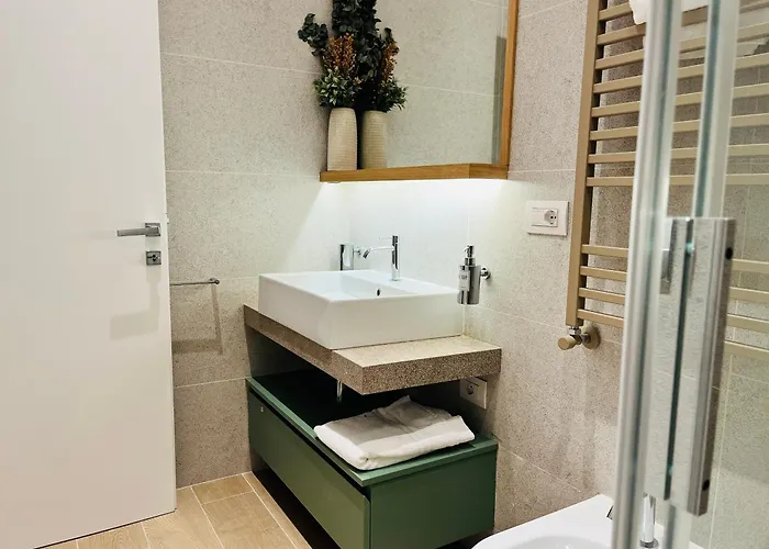 Ariosto's Luxury