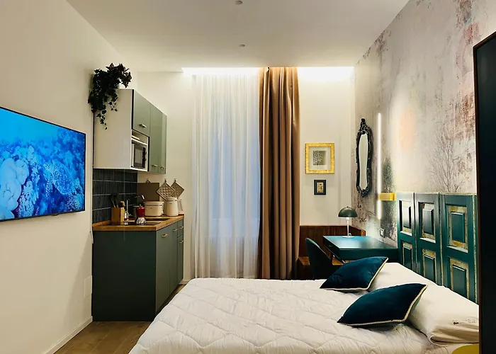 Ariosto's Luxury Rom